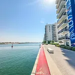 Yas Canal 2 Premium Apartment Near The Canal And F1