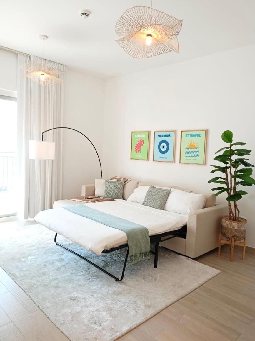 Aparthotel Yas Canal 2 Premium Near The Canal And F1 *