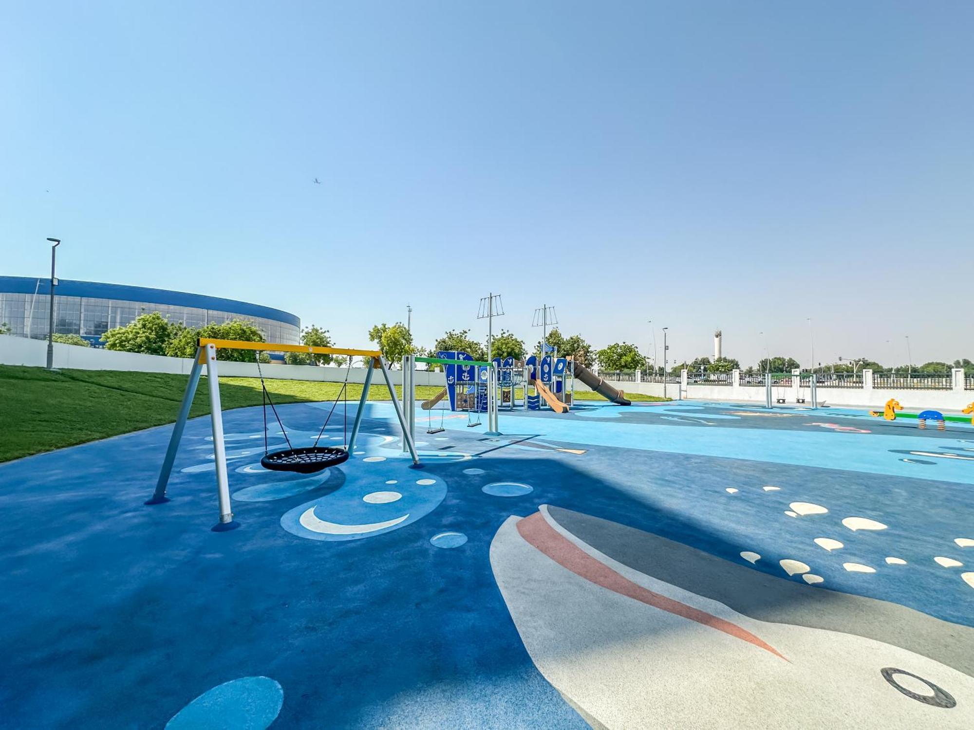 Aparthotel Yas Canal 2 Premium Near The Canal And F1 *